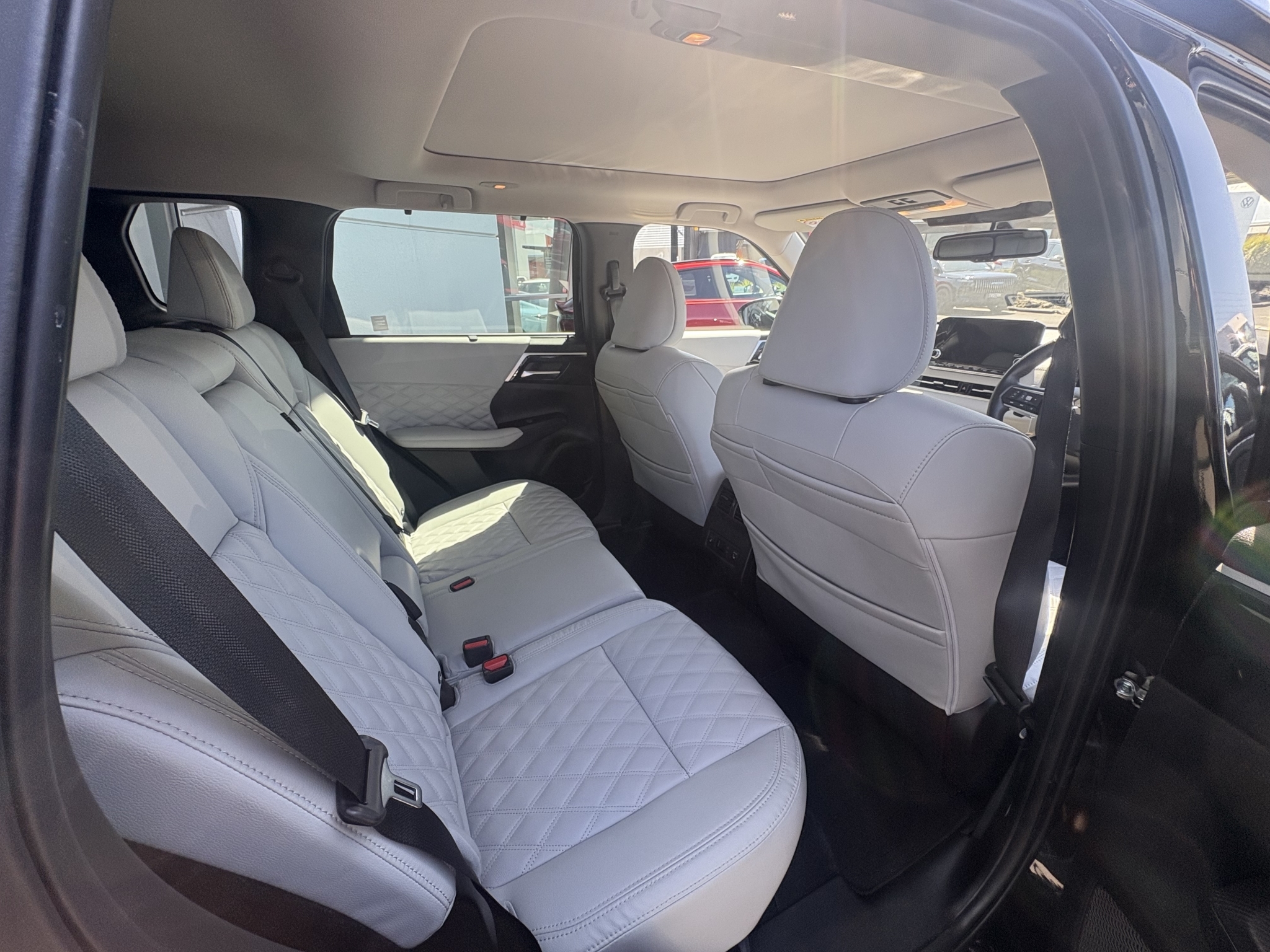 Mitsubishi Outlander 2022 - 11