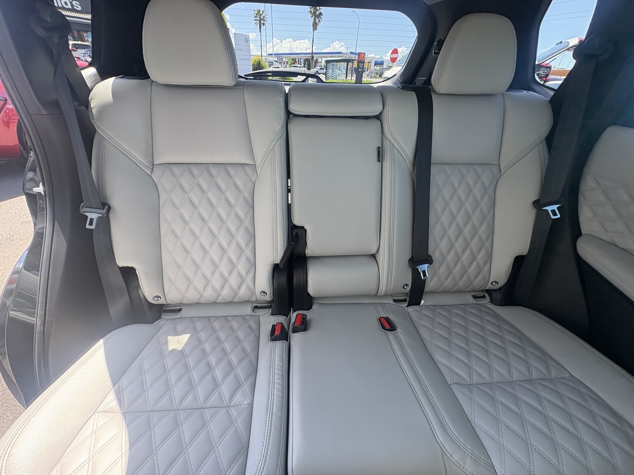 Mitsubishi Outlander 2022 - 15