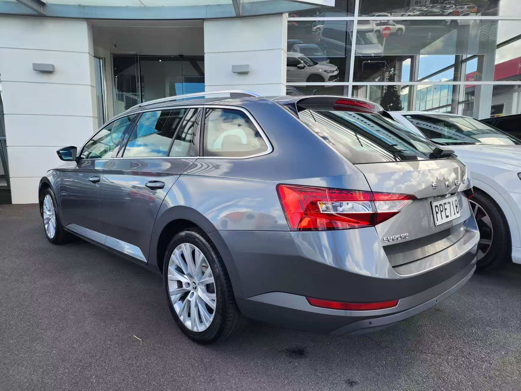 Skoda Superb 2022 - 5