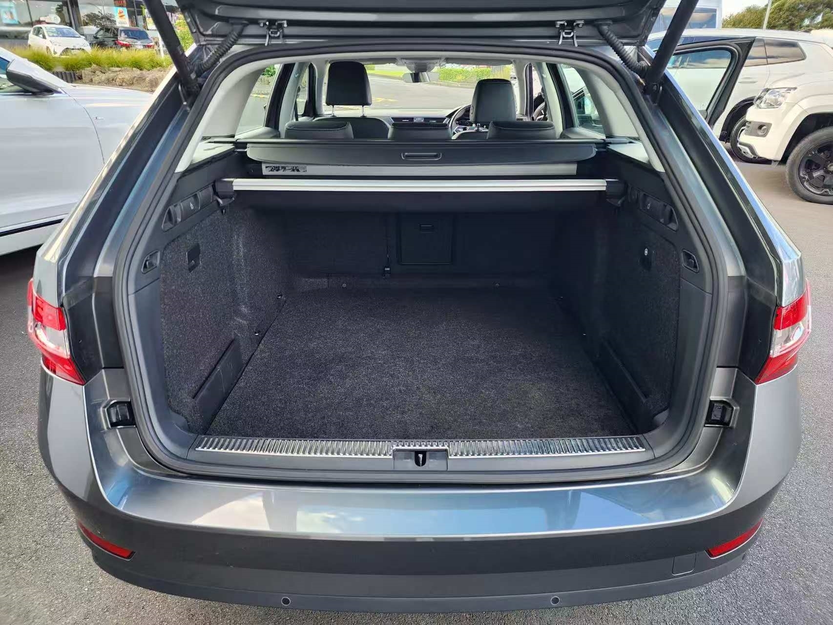 Skoda Superb 2022 - 9