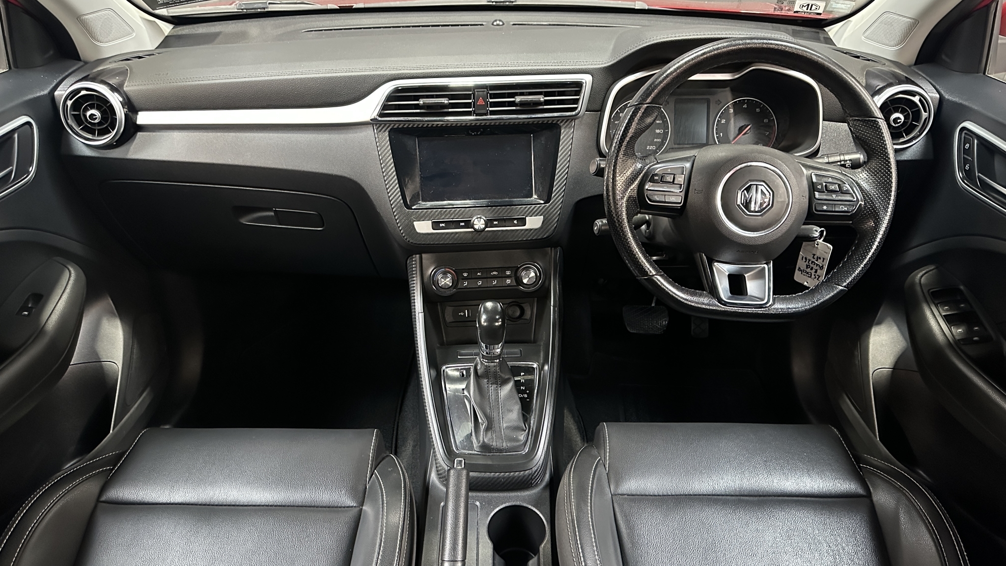 MG ZS 2023 - 12