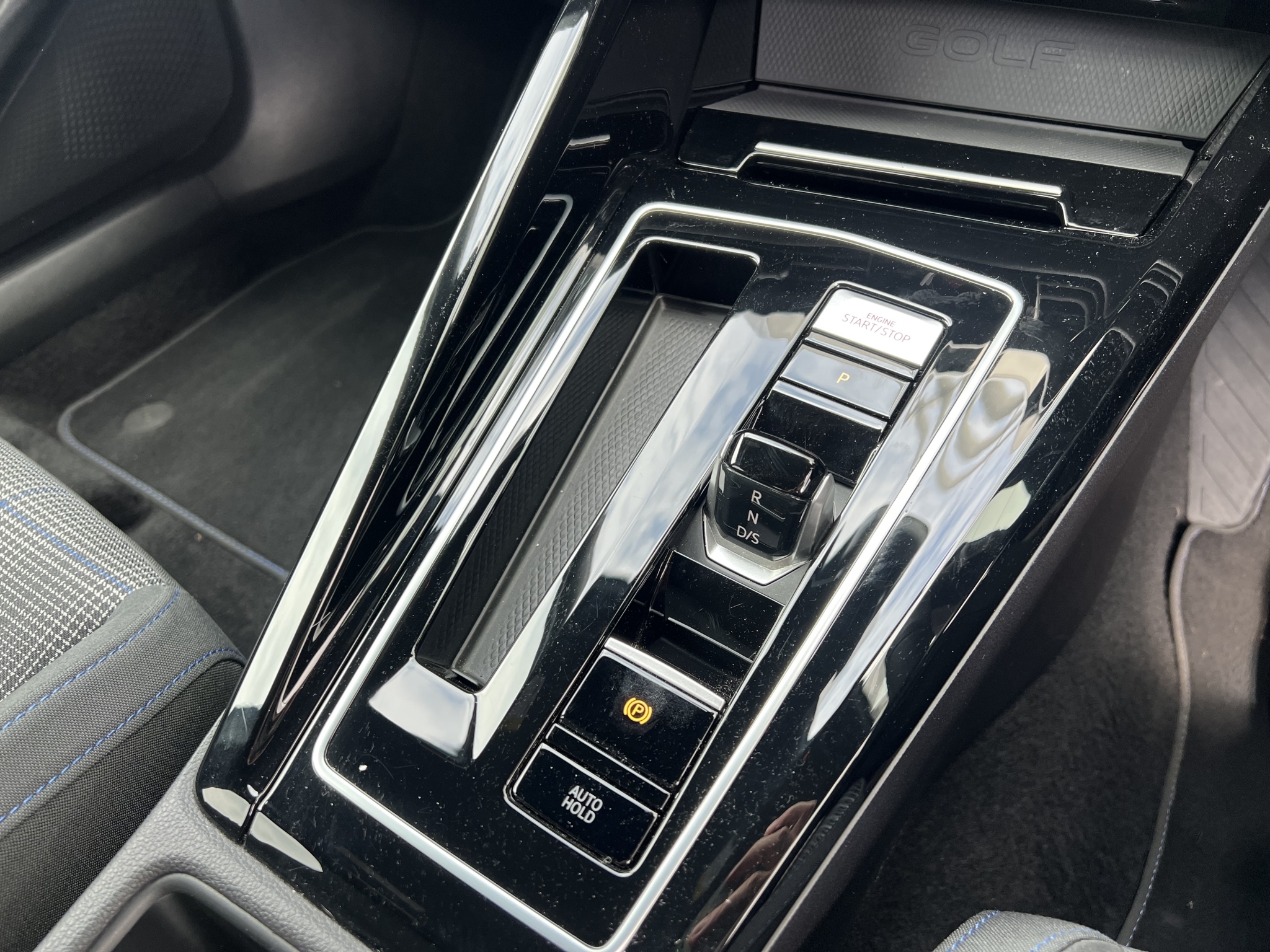 Volkswagen Golf 2023 - 10