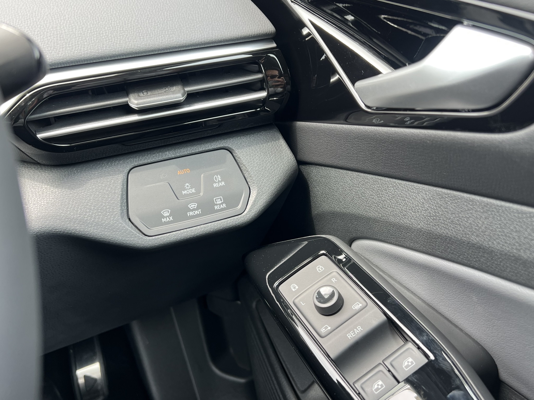 Volkswagen ID.4 2024 - 14