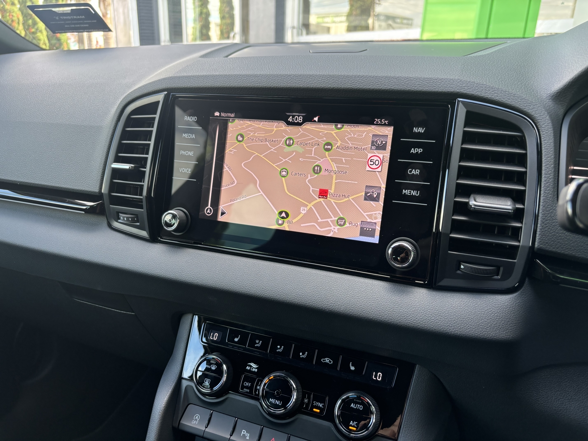 Skoda Karoq 2024 - 12