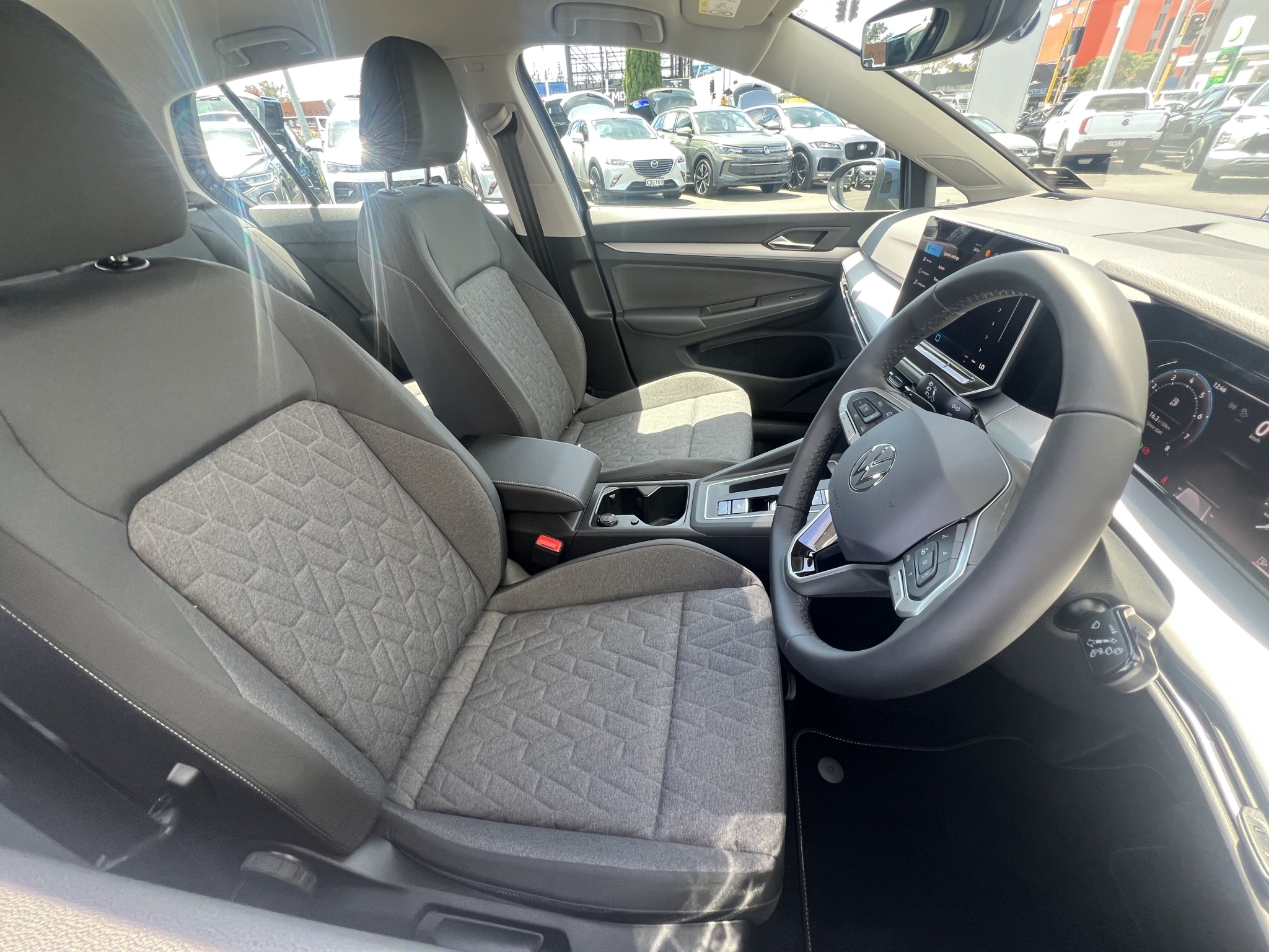 Volkswagen Golf 2025 - 7