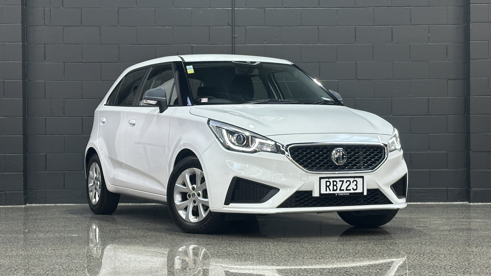 MG 3 2021