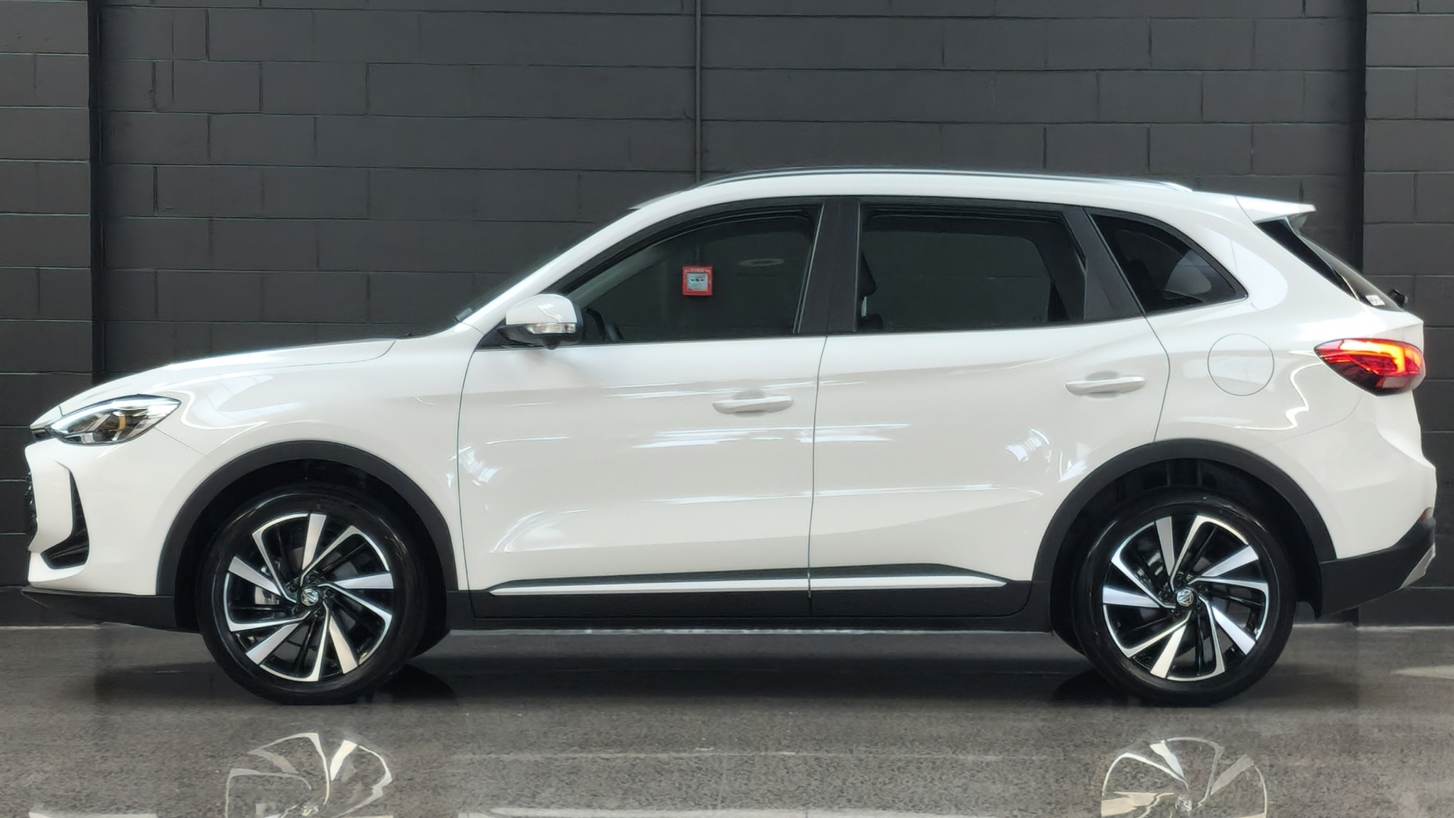 MG ZS 2025 - 3