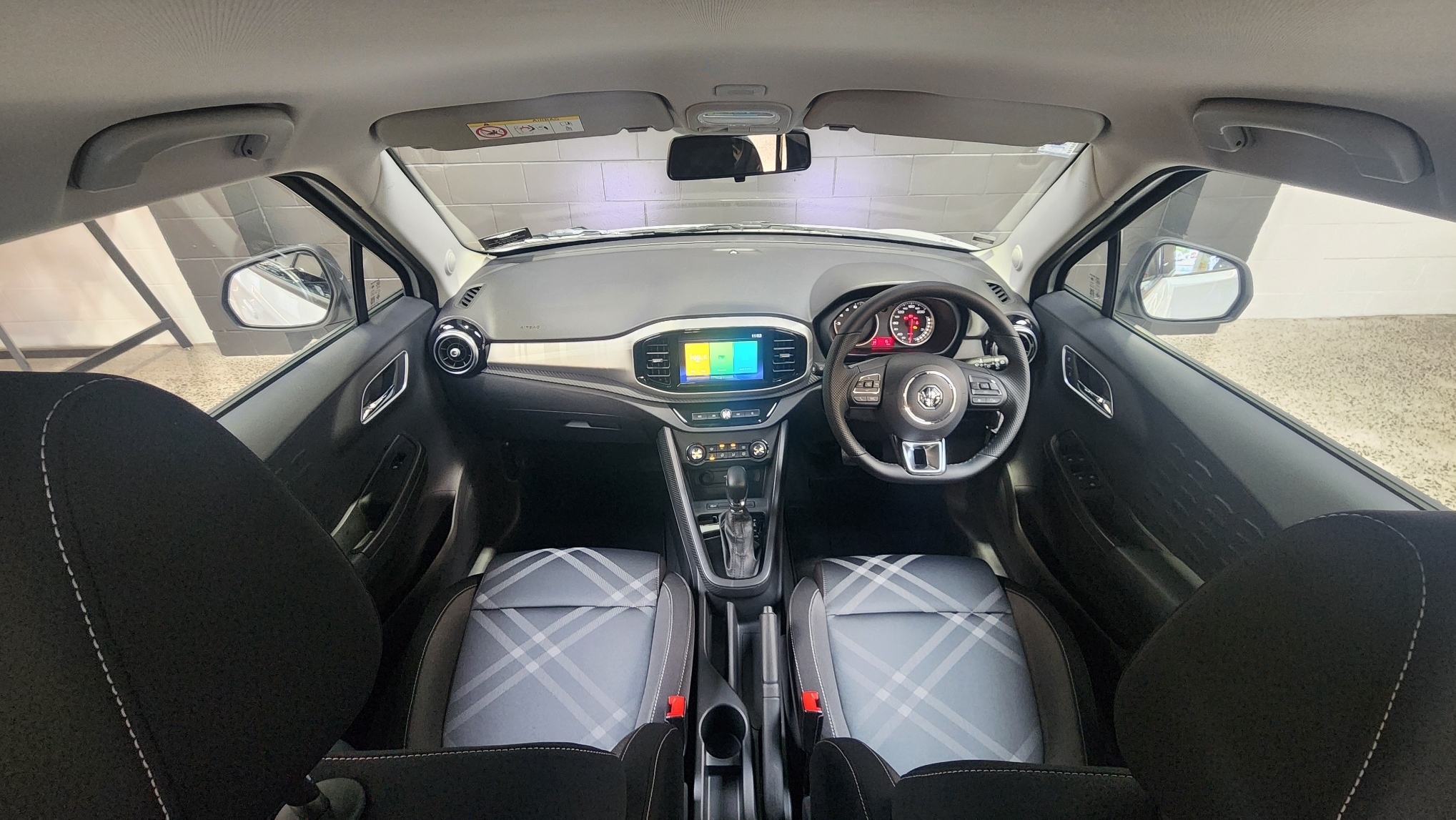 MG 3 2025 - 9