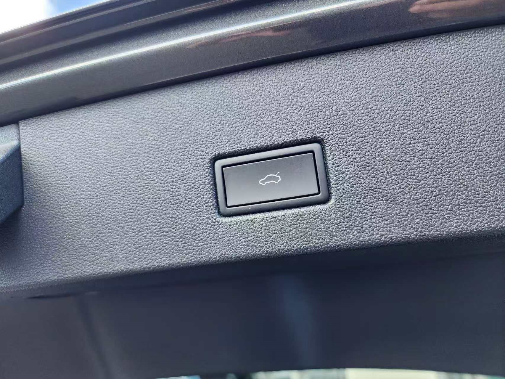 Volkswagen T-Roc 2025 - 12