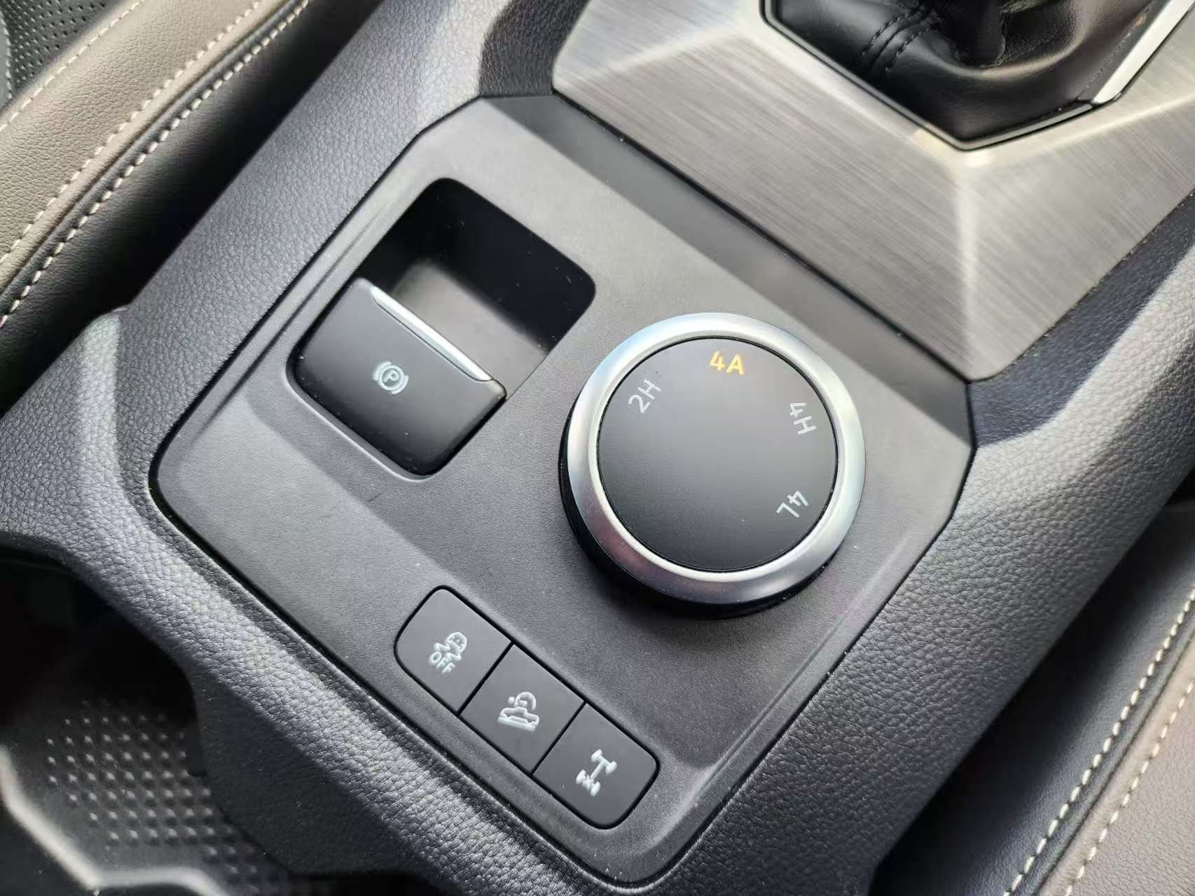 Volkswagen Amarok 2025 - 8