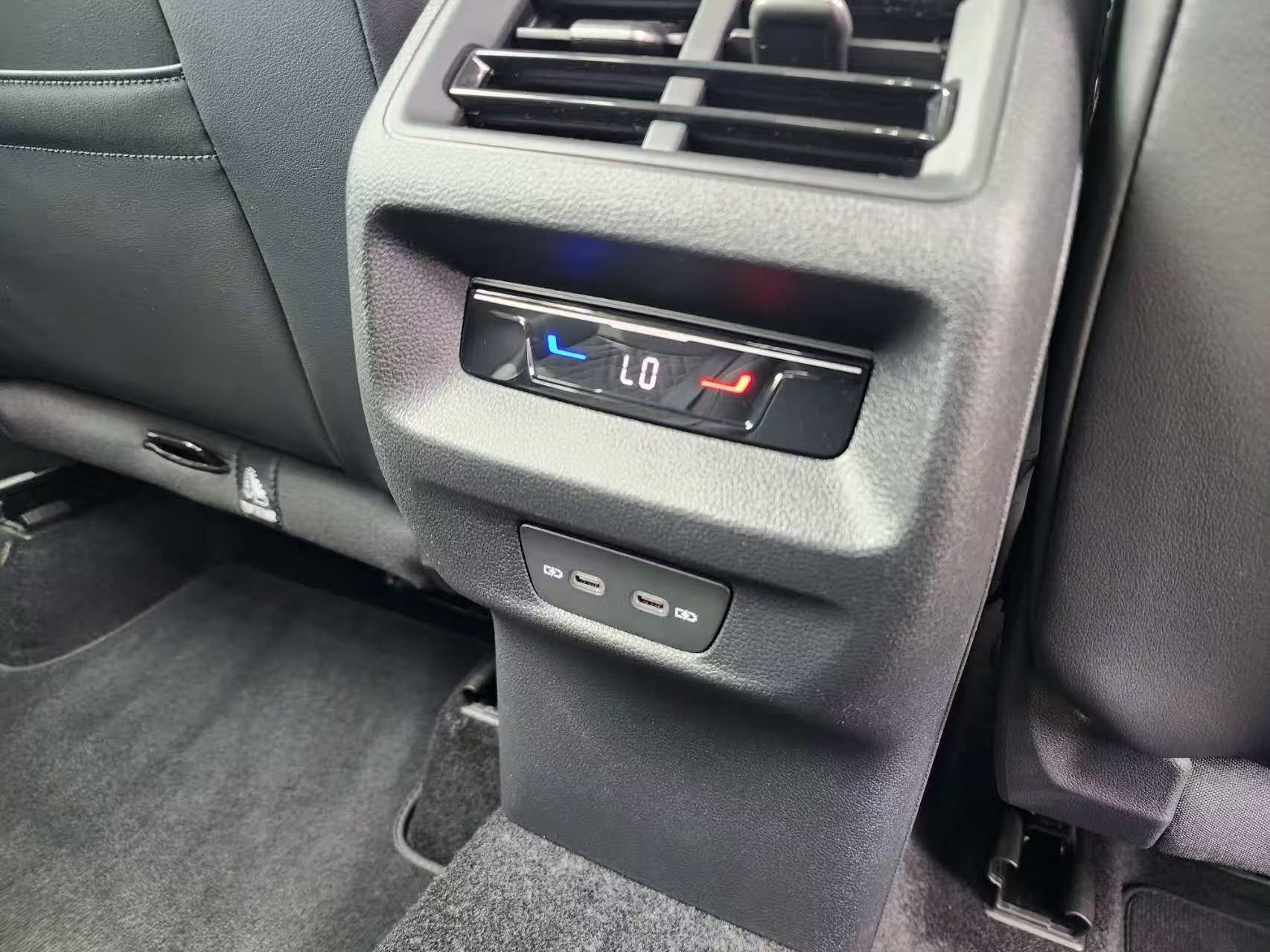 Volkswagen Tiguan 2025 - 8