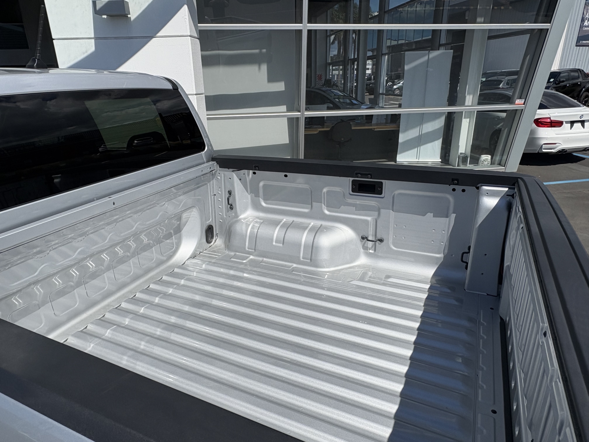 Volkswagen Amarok 2025 - 16
