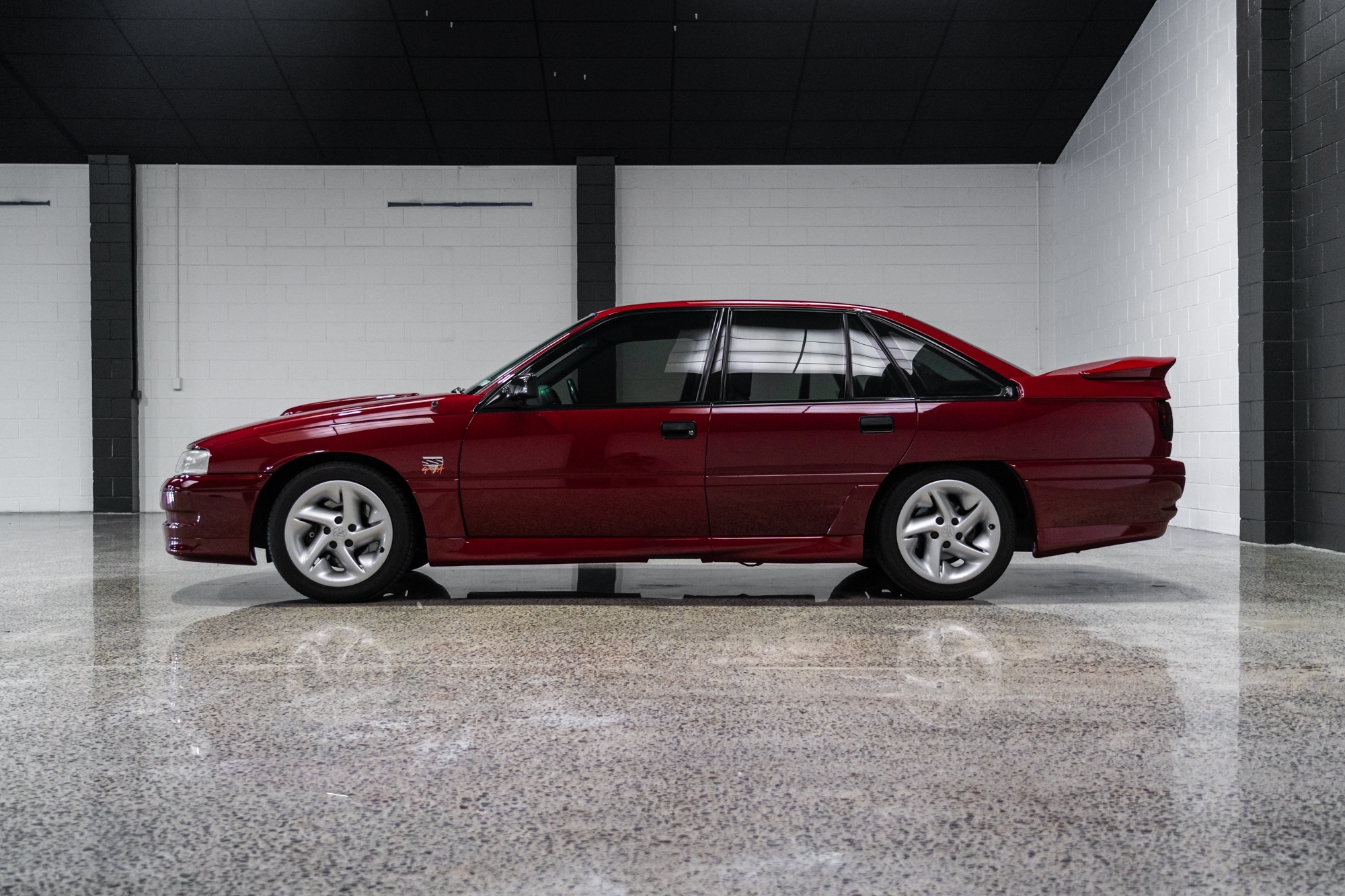 Holden Commodore 1990 - 3