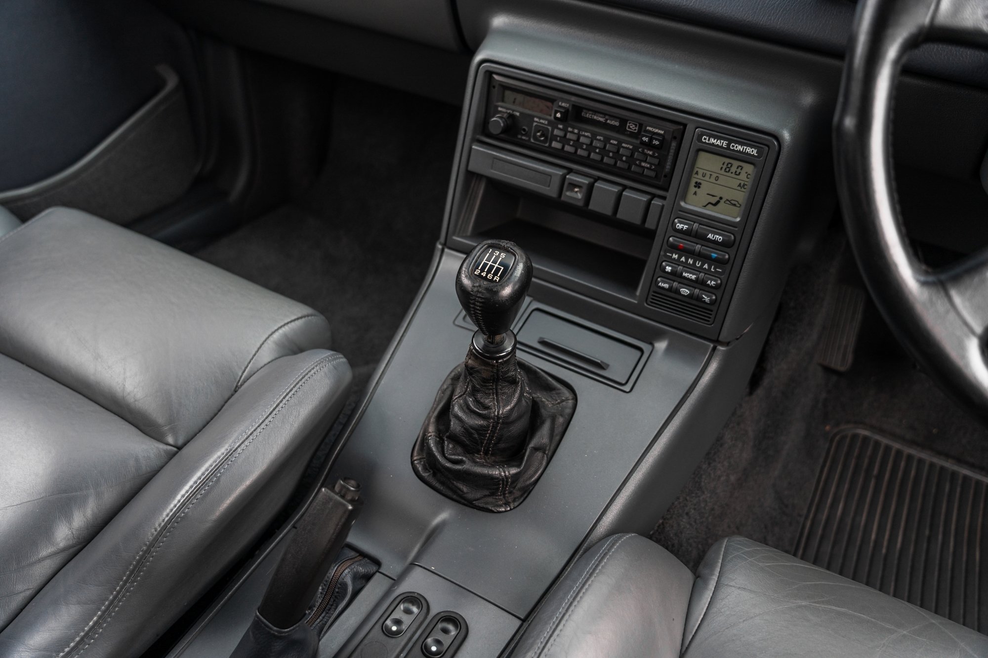 Holden Commodore 1990 - 10