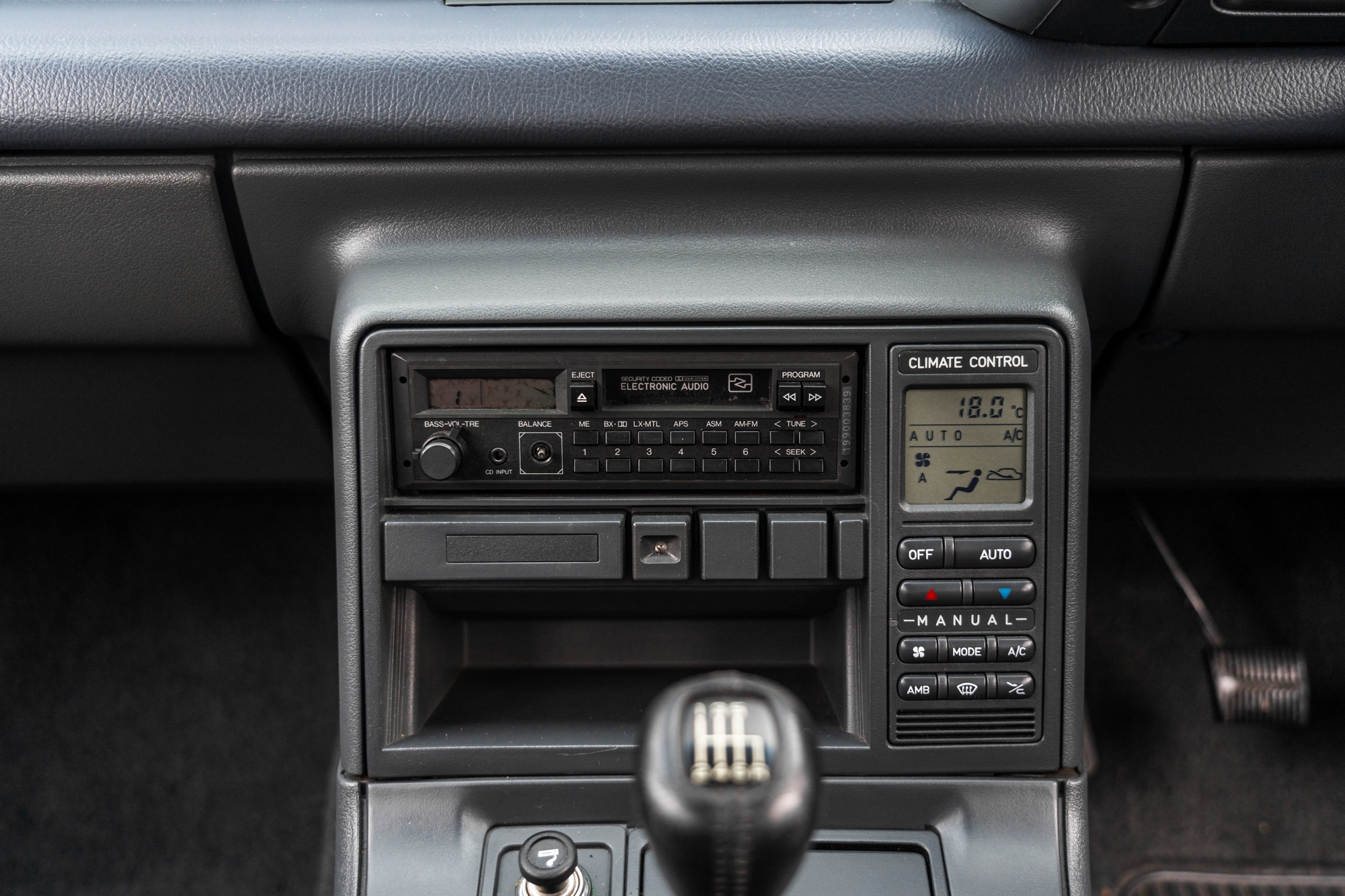 Holden Commodore 1990 - 11