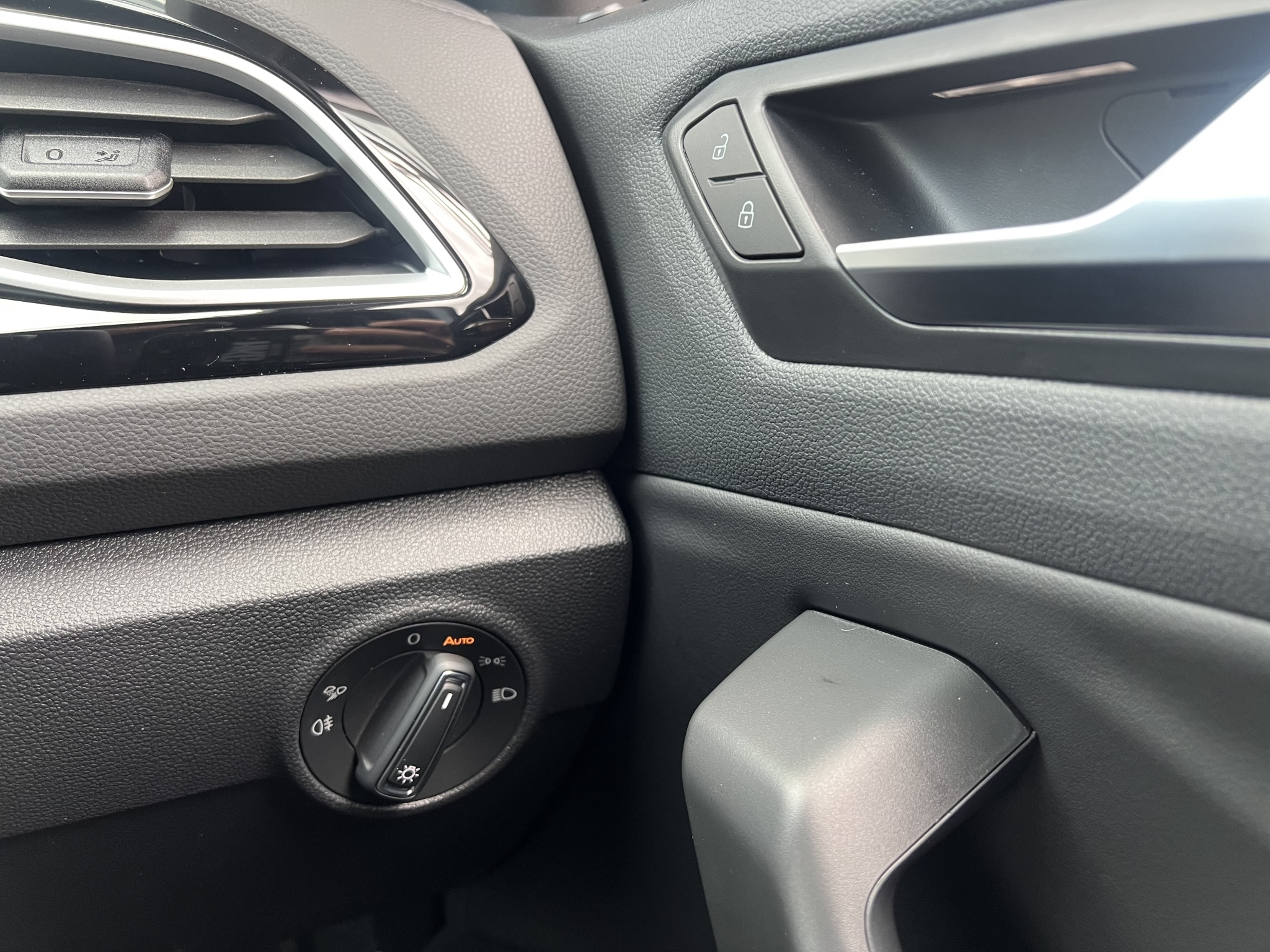 Volkswagen T-Roc 2025 - 14