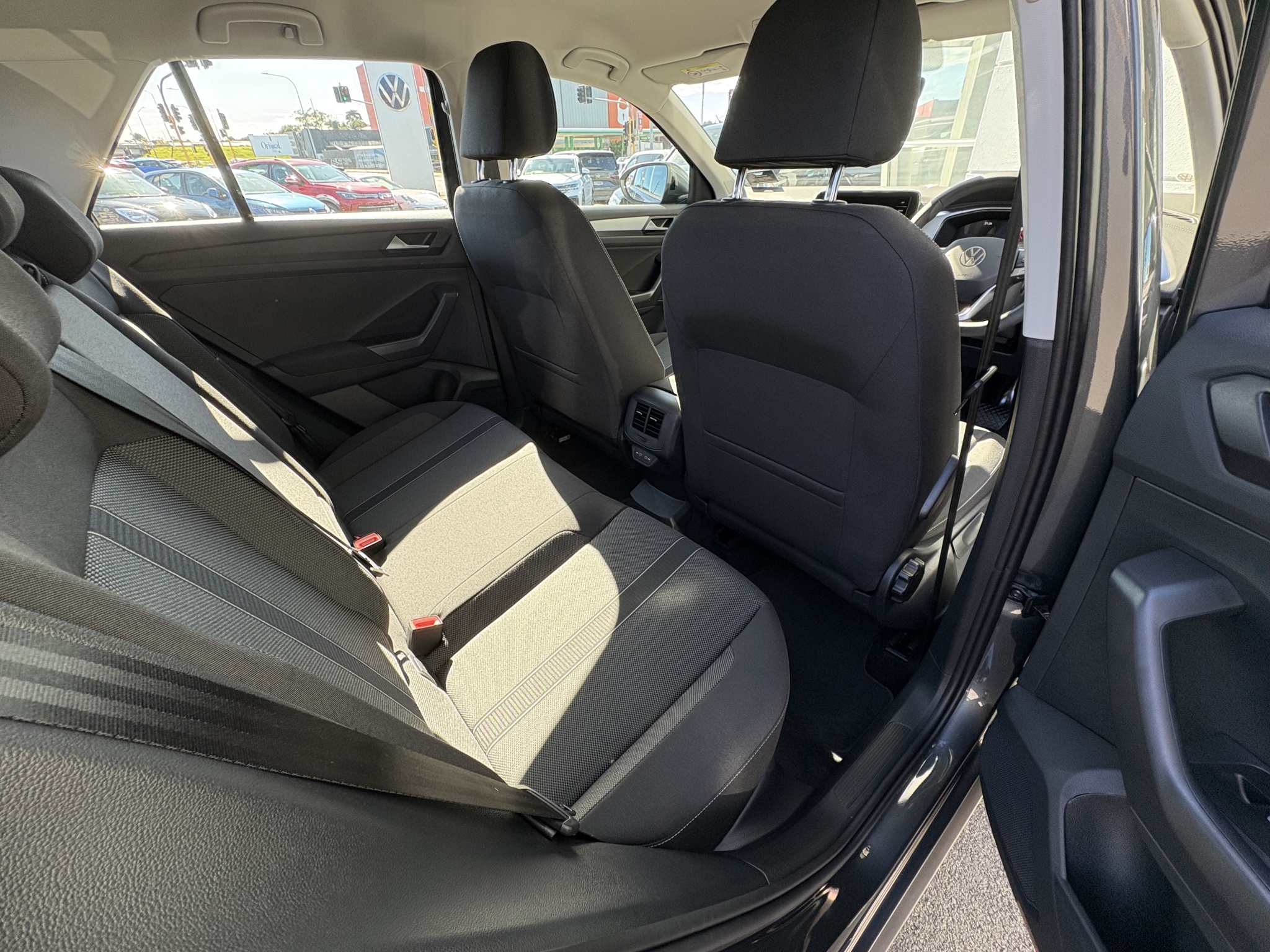 Volkswagen T-Roc 2025 - 16