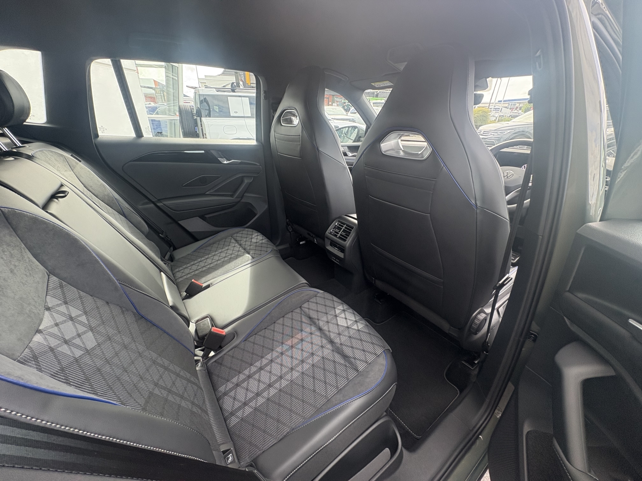 Volkswagen Tiguan 2025 - 9