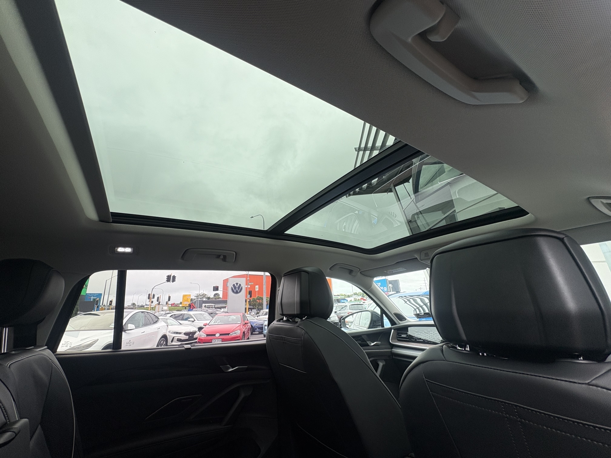 Volkswagen Tayron 2025 - 12