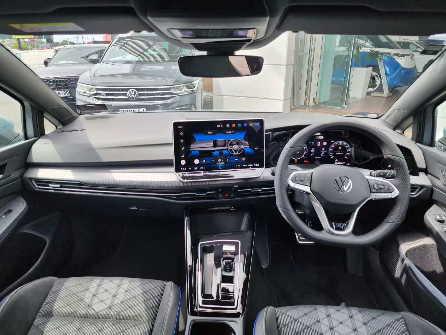 Volkswagen Golf 2026 - 11