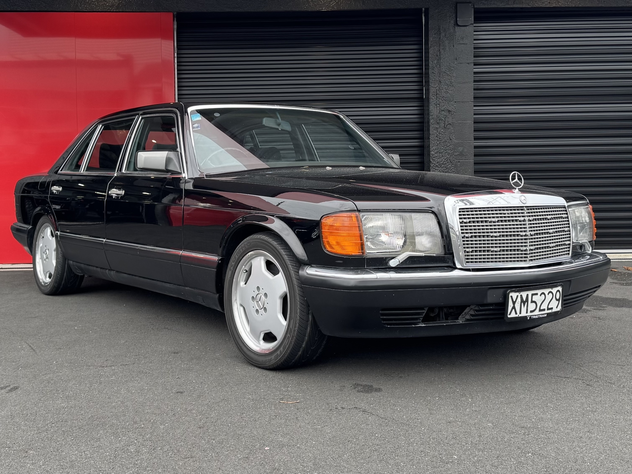 Mercedes-Benz 560 1989