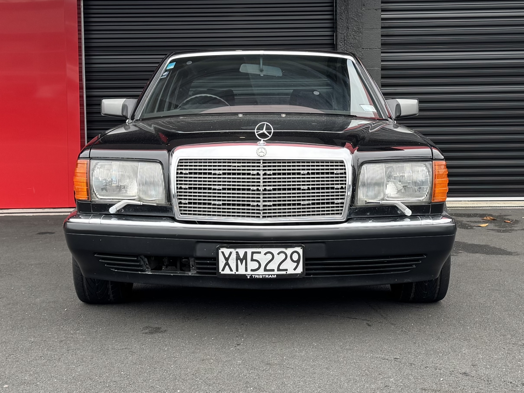 Mercedes-Benz 560 1989 - 2