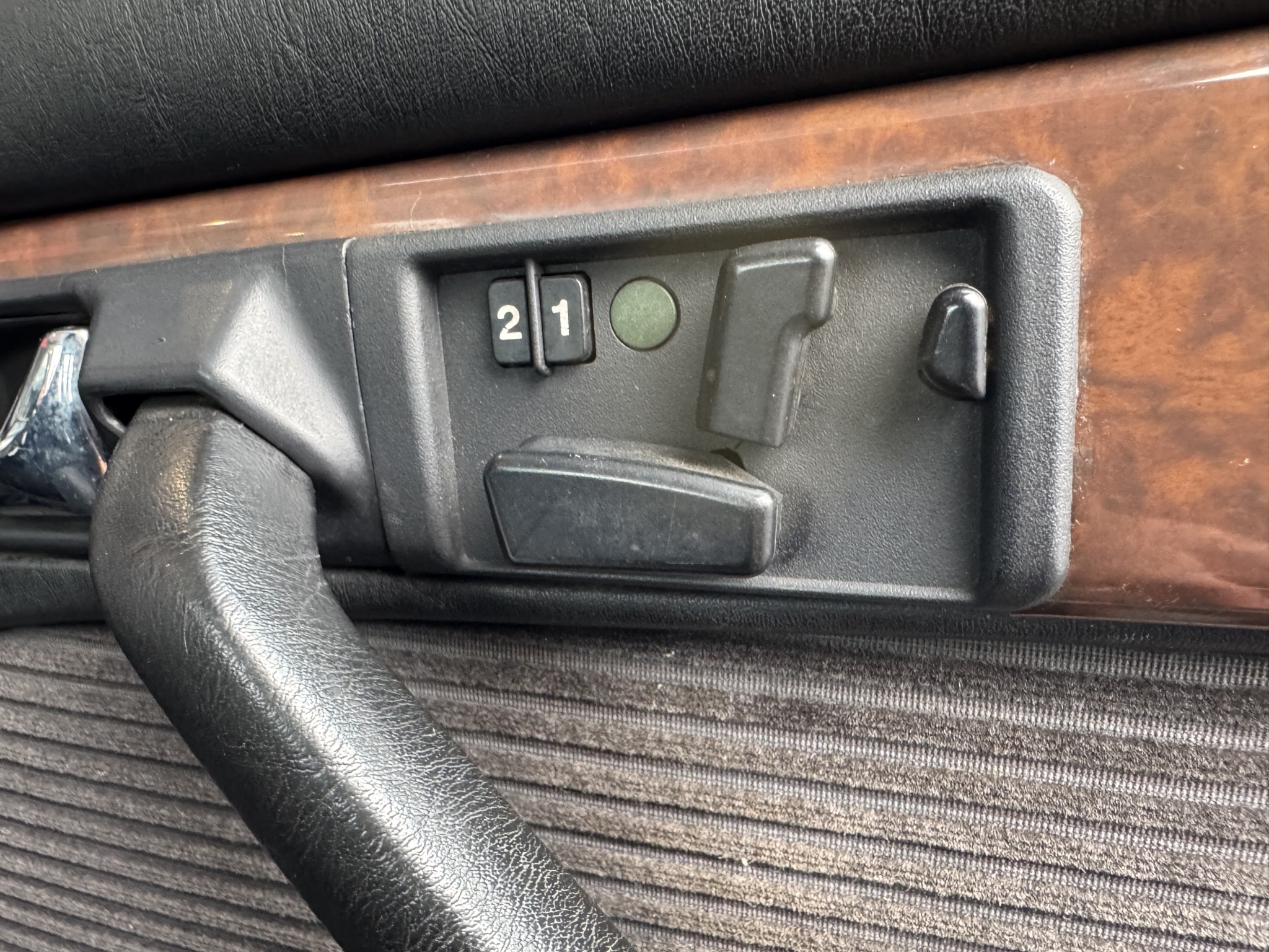 Mercedes-Benz 560 1989 - 15