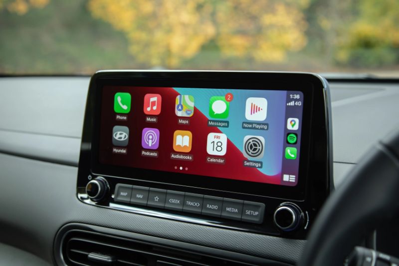 Apple CarPlay & Android Auto 