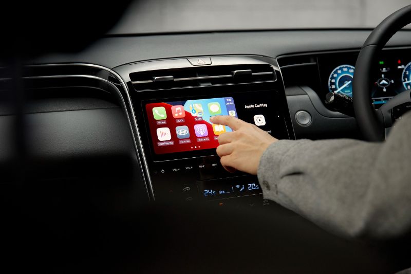 Apple CarPlay/Android Auto